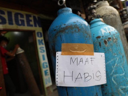 Seramnya Ledakan Corona Ri Di Mata Pedagang Tabung Oksigen Seramnya Ledakan Corona Ri Di Mata Pedagang Tabung Oksigen