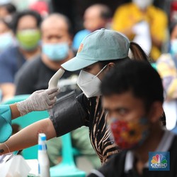 Salute! Tak Ada Lagi Zona Merah Covid-19 di Indonesia
