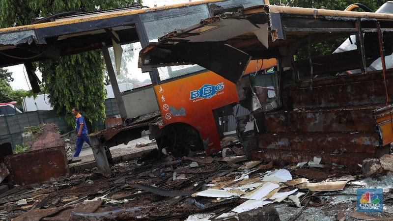 Bangkai Busway TransJakarta (CNBC Indonesia/Andrean Kristianto)