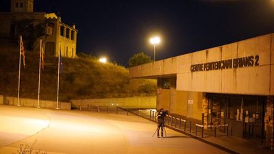 img-title