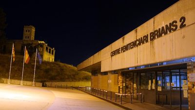img-title