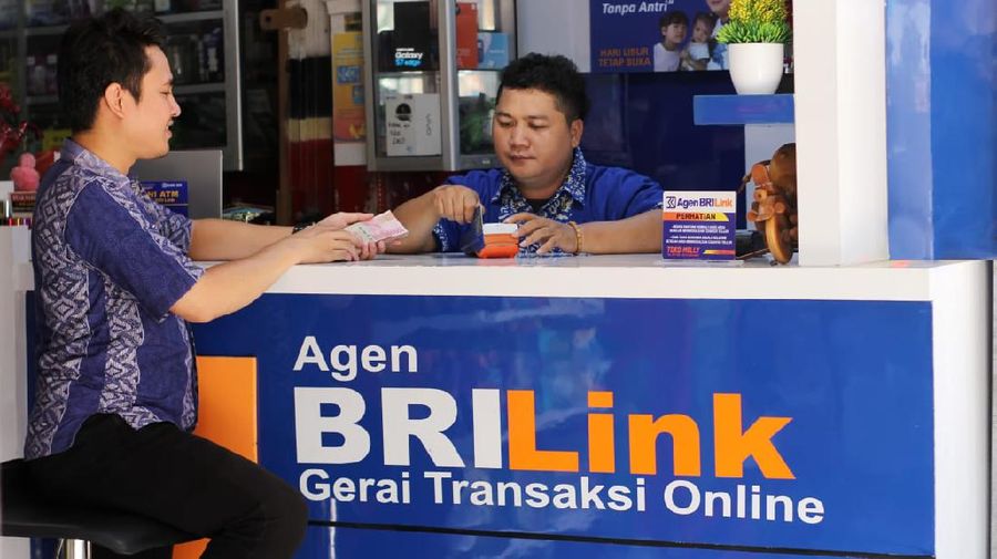 Bangun Ekosistem Keuangan Mikro, Agen BRILink Jadi Andalan Percepat Inklusi Keuangan (BRI)
