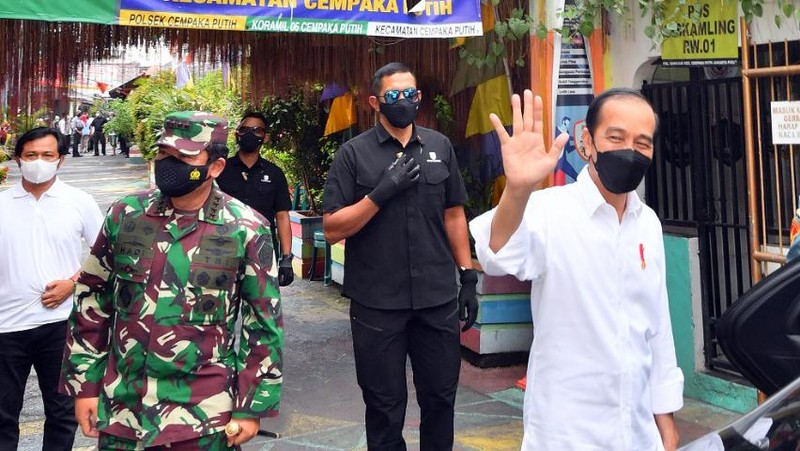 Jokowi Blusukan di Kawasan PPKM Mikro (Dok agus suparto)