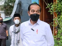 Jokowi Bicara Peran Pemerintah, Nakes, & Kamu Perangi Corona