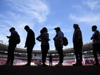 Penampakan Warga Jakarta Serbu Vaksin di GBK, Awas Kerumunan!