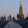 Ramai-ramai Warga Rusia Tinggalkan Negaranya, Kenapa?