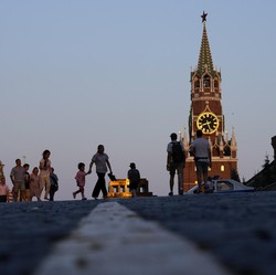 Ramai-ramai Warga Rusia Tinggalkan Negaranya, Kenapa?