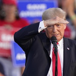 Donald Trump is Back! Bawa Kejutan 15 November, Nyapres Lagi?