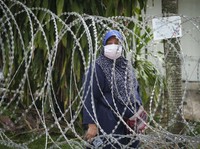 Malaysia Lockdown Lama, Ramai Warga Kibarkan Bendera Putih