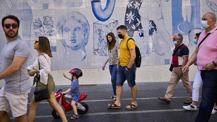 Virus Outbreak Spain