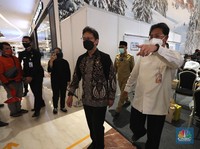 Menkes Atur Strategi Cegah Orang Sehat Beli Obat Covid-19