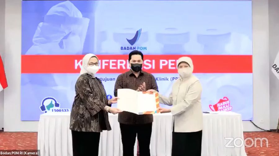 Penyerahan Persetujuan Pelaksanaan Uji Klinik (PPUK) Ivermectin. (Tangkapan Layar Youtube Badan POM RI)