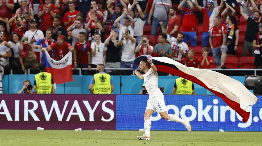 Portugal's Cristiano Ronaldo, right, reacts as Belgium players celebrate following the Euro 2020 soccer championship round of 16 match between Belgium and Portugal at La Cartuja stadium, Seville, Spain, Sunday, June 27, 2021. (Lluis Gene/Pool Photo via AP)