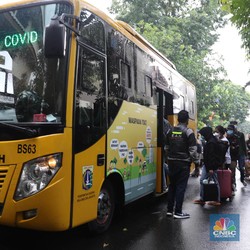Pasien Covid RI Rekor Tambah 31.000, Ini 5 Provinsi Terbanyak