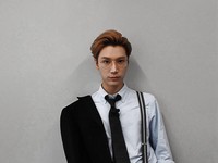 Netizen Heboh! Idol Kpop Ini Foto Bareng Janda Bolong