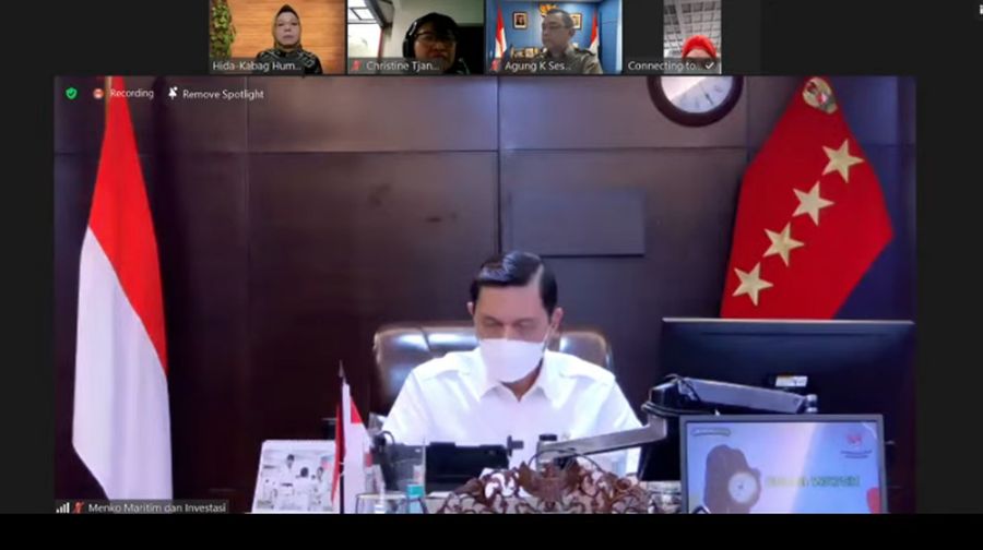 Konferensi Pers PPKM Darurat oleh Menko Marves Luhut B. Pandjaitan. (Tangkapan Layar Youtube Kemenko Marves)