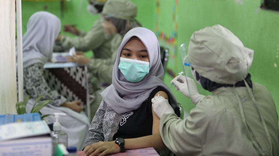 vaksinasi anak 12-17 tahun (CNBC Indonesia/Tri Susilo)