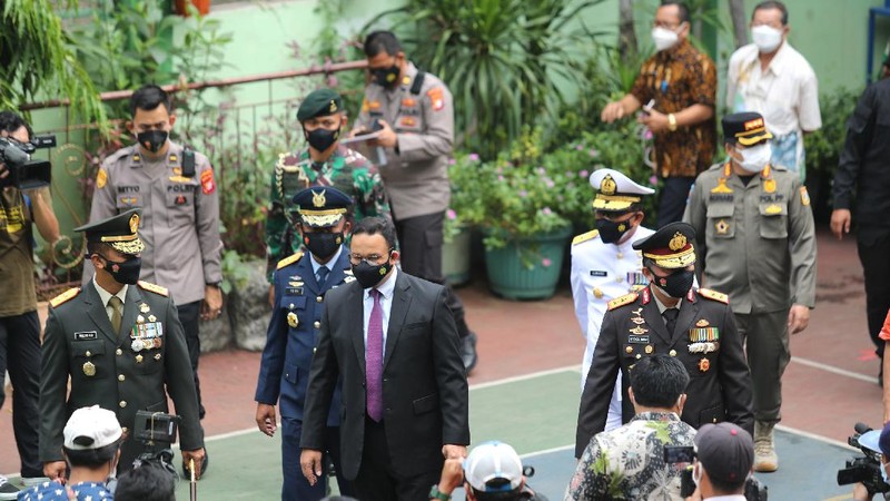 vaksinasi anak 12-17 tahun (CNBC Indonesia/Tri Susilo)