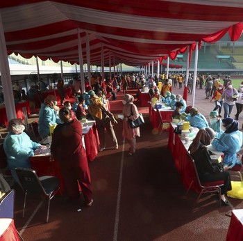 Bekasi Kembali Kebut Vaksinasi Massal di Stadion Patriot