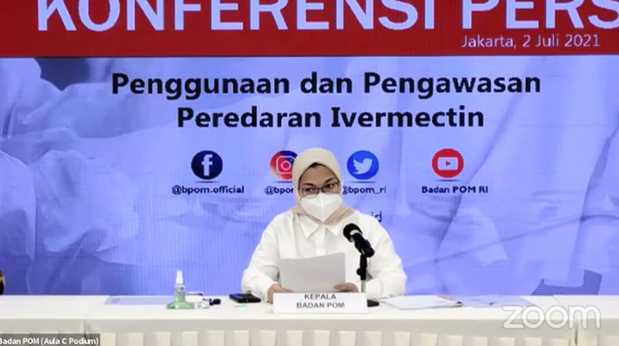 Kepala Badan Pengawas Obat dan Makanan (BPOM), Penny K. Lukito saat Konferensi Pers tentang Penggunaan dan Pengawasan Peredaran Ivermectin (Tangkapan Layar Youtube Badan POM RI)