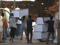 Corona Ngamuk, Pabrik Peti Makin Sibuk