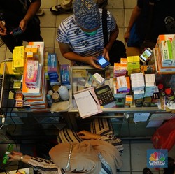 Pak Menkes, Harga Obat 'Covid' di e-Commerce Sudah Meroket