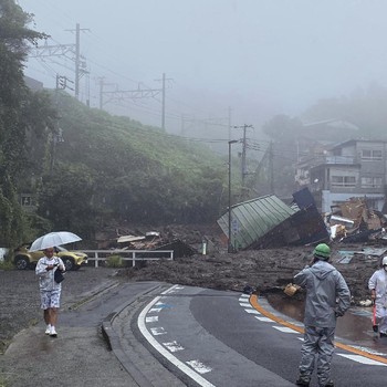 Ngeri! Begini Penampakan Jepang Diterjang Longsor