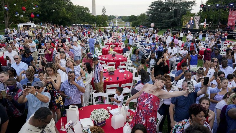 Biden gelar pesta di gedung putih. (AP/Patrick Semansky)