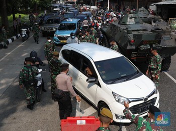 PPKM Level 4: Mal Masih Tutup, Tempat Ibadah Juga!