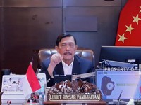 Luhut Perketat PPKM, Sektor Esensial-Kritikal Sebagian WFH