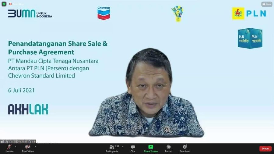 PLT tandatangan jual beli saham (SPA) dengan Chevron Standard Limited (CSL). (Dok: PLN)