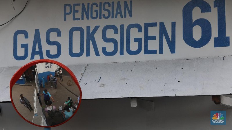 Ilustrasi pengisian oksigen (CNBC Indonesia/Andrean Kristianto)
