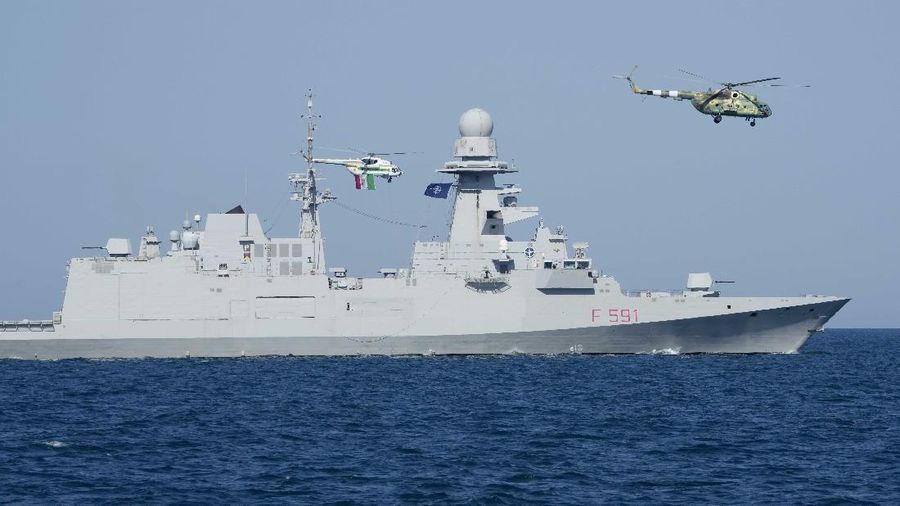 Italian frigate 