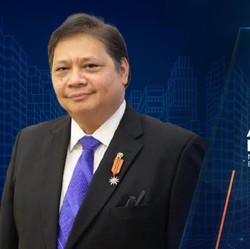 Live Now! Jurus Menko Airlangga Hartarto Pulihkan Ekonomi
