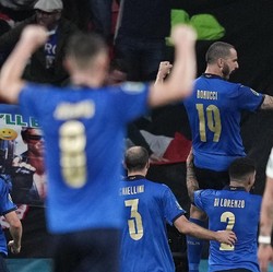 65 Ribu Orang Nonton Final Euro 2020, Nggak Takut Corona?