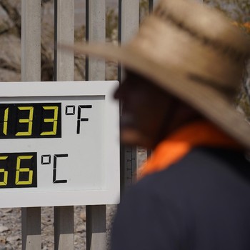 Gelombang Panas Ekstrem Serang AS, Tembus 54 Derajat Celcius