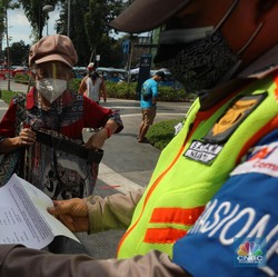 DKI Sampai Jabar, Ini Daftar Wilayah yang Masuk PPKM Level 4