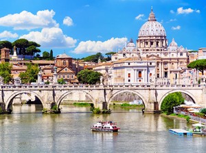 Vatikan Tawarkan Pizza With a View di St Peter Basilica, Penasaran?