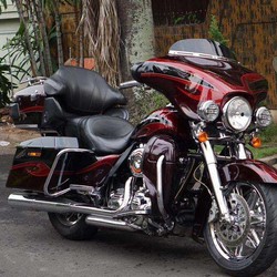Tsunami Kebangkrutan Nyata, Orang Kaya DKI Obral Moge Harley!