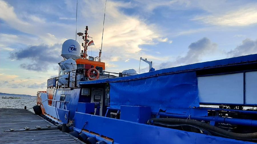 BRI mengerahkan Teras-teras Kapal BRI Bahtera Seva sebagai sarana vaksinasi di Kepulauan Anambas, Kepulauan Seribu, Kepulauan Halmahera Selatan, hingga Kepulauan Nusa Tenggara Timur, bekerja sama dengan dinas kesehatan dan aparat keamanan di setempat. (Dok. BRI)