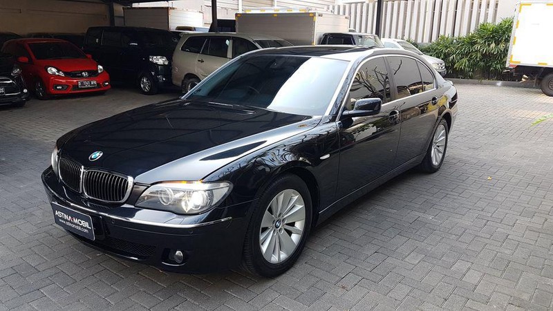 2012 BMW Series 7 dijual Rp 390.000.000 pemililk akun Probo Stiawan (Facebook)