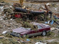 Potret Banjir Parah Serang Jerman, Mobil sampai Rumah Hancur