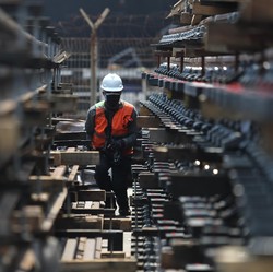 Proyek MRT & Kereta Cepat Andalan Jokowi Tersandung Masalah!