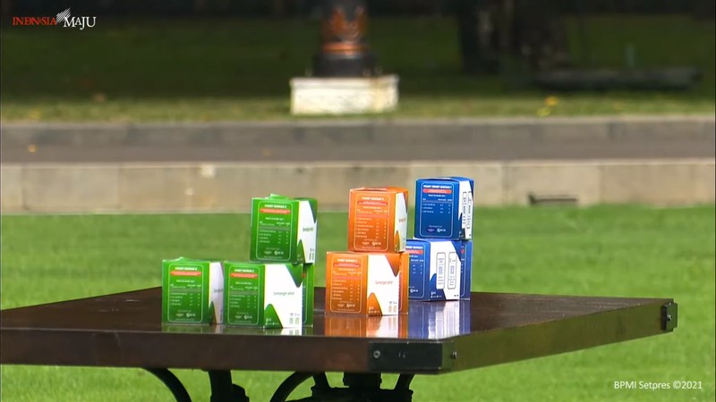 Presiden RI Jokowi di acara Peluncuran Paket Obat Isoman Gratis untuk Rakyat, Istana Merdeka, 15 Juli 2021. (Tangkapan Layar Youtube/Sekretariat Presiden RI) Presiden RI Jokowi di acara Peluncuran Paket Obat Isoman Gratis untuk Rakyat, Istana Merdeka, 15 Juli 2021. (Tangkapan Layar Youtube/Sekretariat Presiden RI)