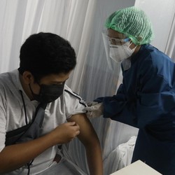 Vaksin Booster Berbayar Rp 100-150 Ribu, Kalian Setuju?