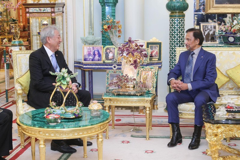 Hasanal Bolkiah (ist Facebook Tea Chee Hen) Hasanal Bolkiah (ist Facebook Tea Chee Hen)