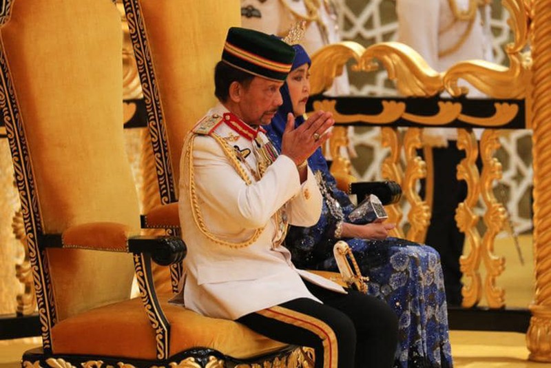 Hasanal Bolkiah (ist Facebook Tea Chee Hen) Hasanal Bolkiah (ist Facebook Tea Chee Hen)