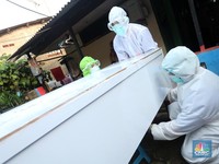 RI & Malaysia Sama-sama Pecahkan Rekor Kematian Covid-19