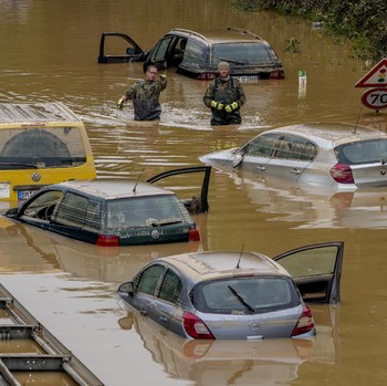Penampakan Banjir Bandang Eropa, 170 Orang Meninggal
