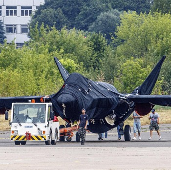 Misterius! Tampang Jet Tempur Siluman Baru Rusia, Lawan F-35